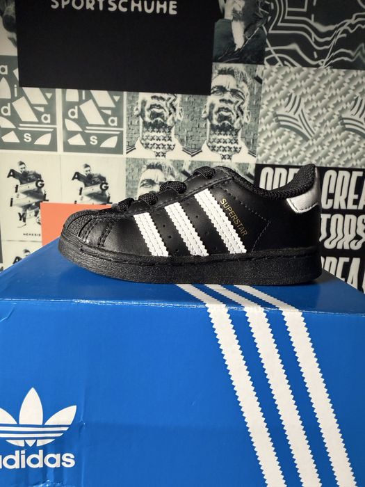 100% ОРИГІНАЛ! Кросівки adidas superstar 22 розмір. Шкіра