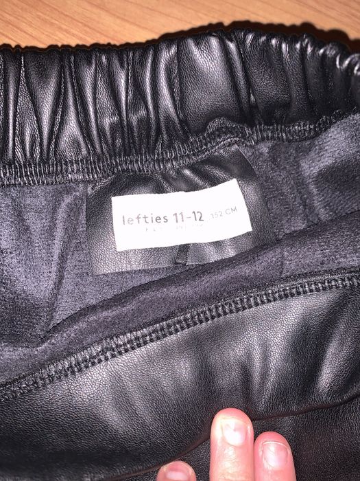 Saia preta 11-12 anos