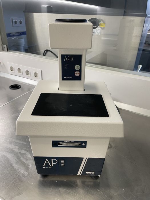 Equipamento de Laboratório de Prótese Dentária