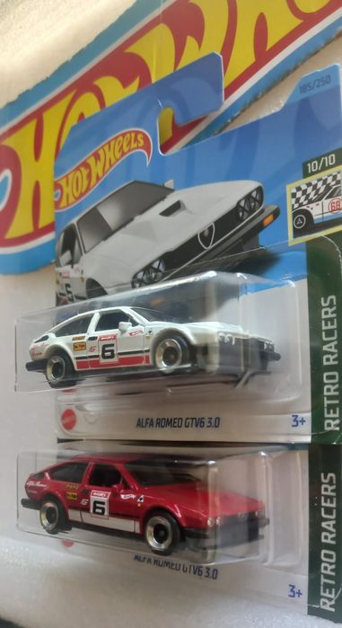 Conjunto 2 alfa romeo gtv6 3.0 hot wheels