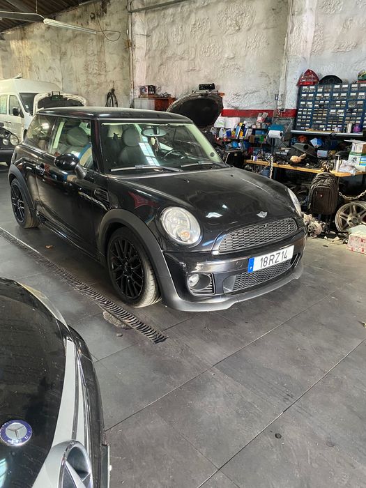 Mini Cooper 2012504884323220213761