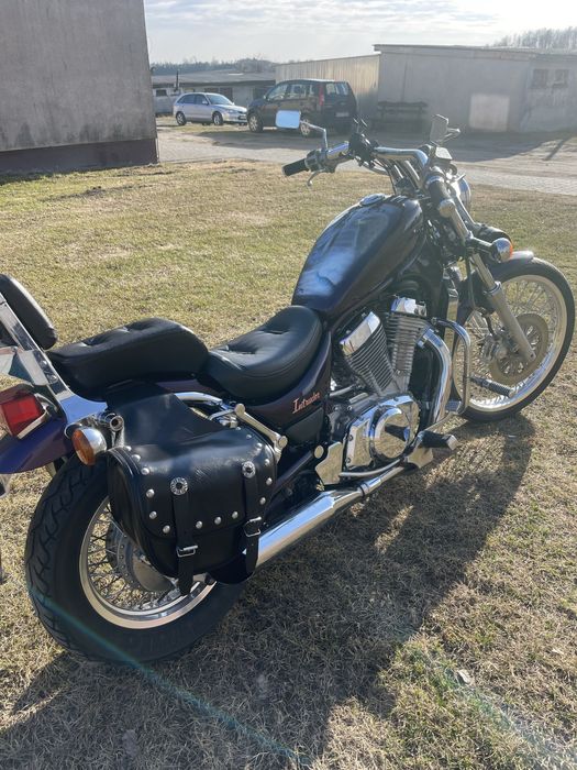 Suzuki Intruder 750