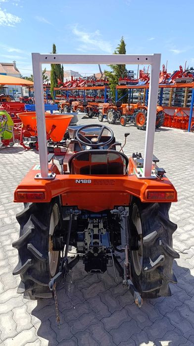 Trator HINOMOTO N189