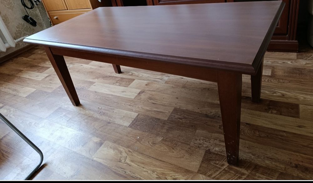 Столик стол журнальный натуральное дерево