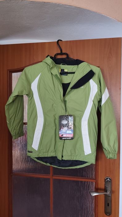 Kurka zimowa campus 134 cm