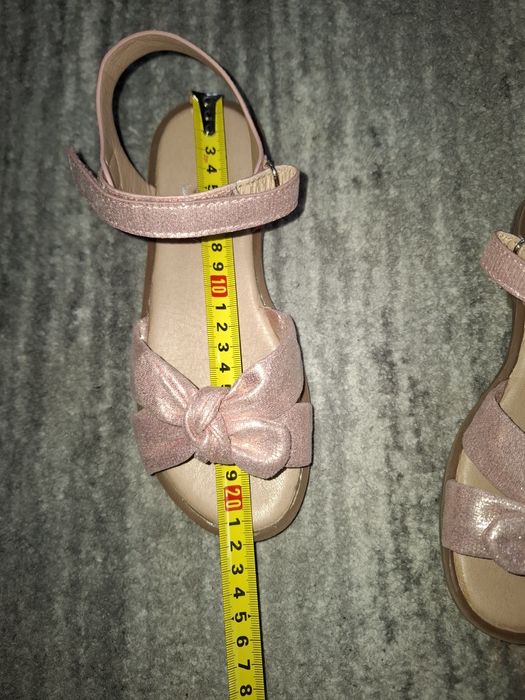 Sandały dla dziewvzynki buty