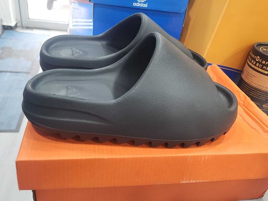 Adidas Yeezy Slide black R.38