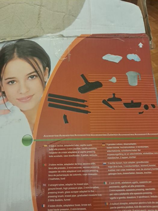80 € Vendo máquina de vapor , aspirador, caldeira, ferro e vários utensílios, tudo na mesma máquina