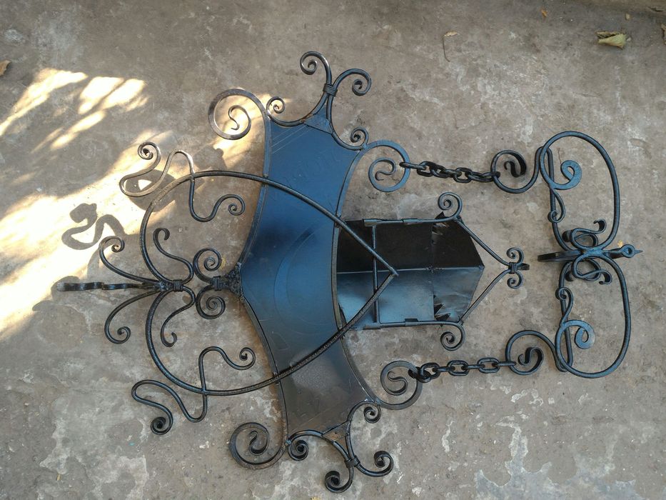 Кованная вывеска на дом адресник настенный металлический художественна