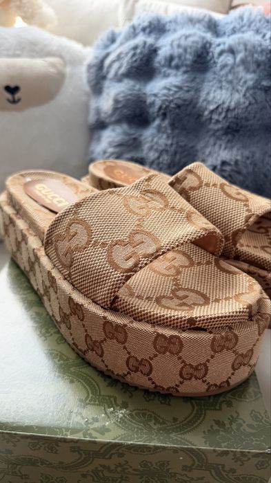 Klapki gucci 40