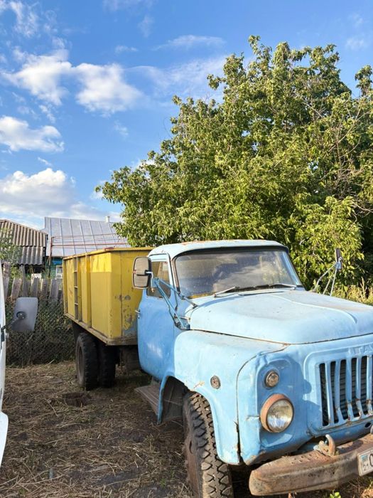 Продам ГАЗ 52 самосвал ,бензиновый