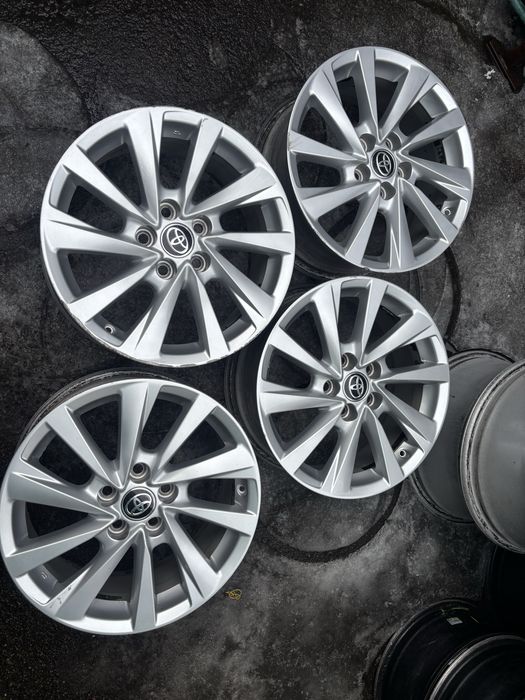 5/114.3 R17 Toyota Camry диски