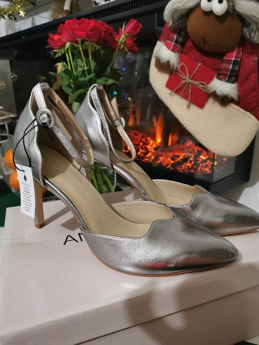 Srebrne szpilki Anna Field