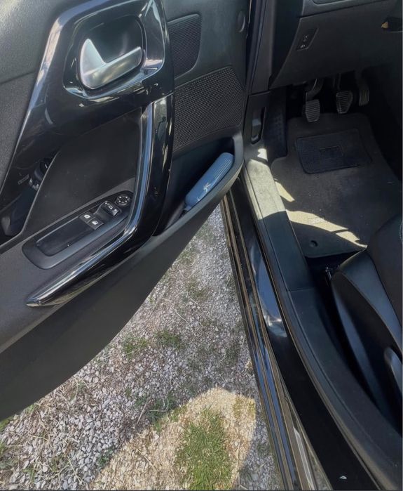 Peugeot 208 1.0 VTi Access 2013 - 92.000 km - 2.º dono