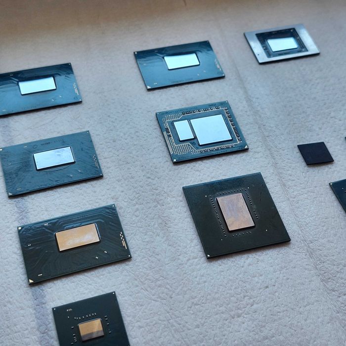 Замена процессора ноутбука CPU замена видеокарты GPU замена чипсета заміна відеопам'яті