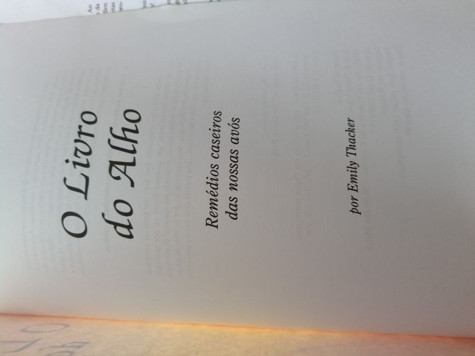 O Livro do Alho de Emily Thacker