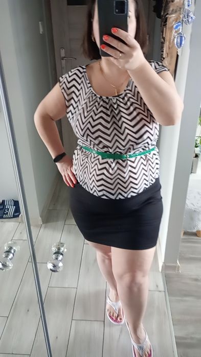 Sukienka mini z paskiem rozmiar L/XL