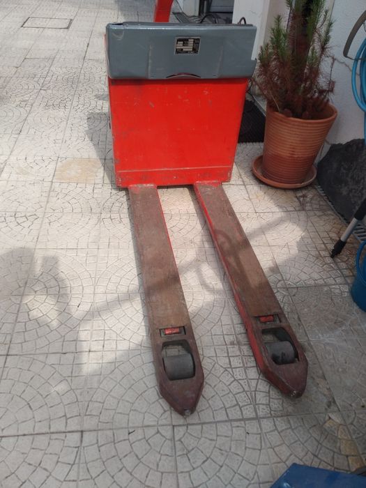 Porta paletes linde t18