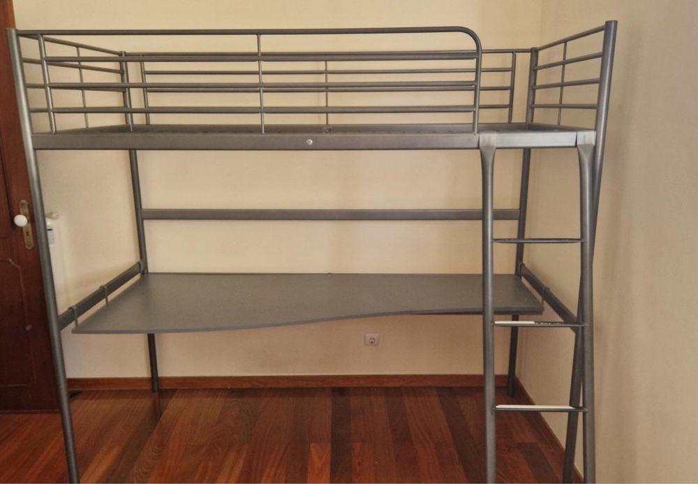 Beliche IKEA Metálico com Secretária Integrada | Excelente Estado