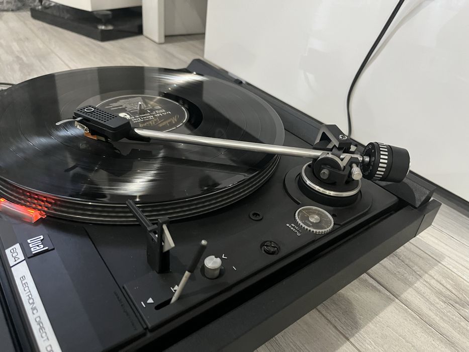 Gramofon Dual 604