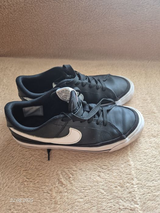 Кеди фірми  nike розмір 35,5