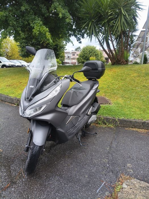 Honda PCX 125 – 2018 – Cinza