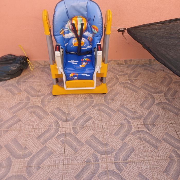 Cadeira da papa sem mesa