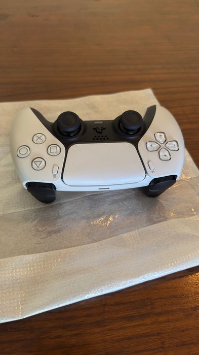 PS5 1TB Edição Com Leitor - Como Nova