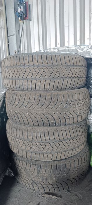 резина зимняя 235/55 R17