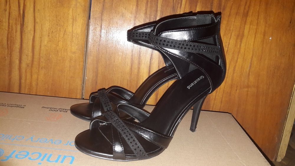 Buty szpilki jak nowe