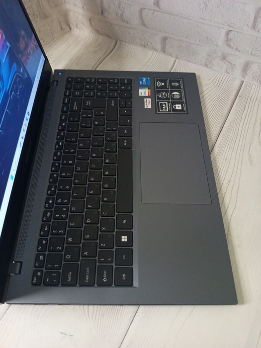Ноутбук Medion Akoya E15423 i5-1155G7 8Gb DDR4