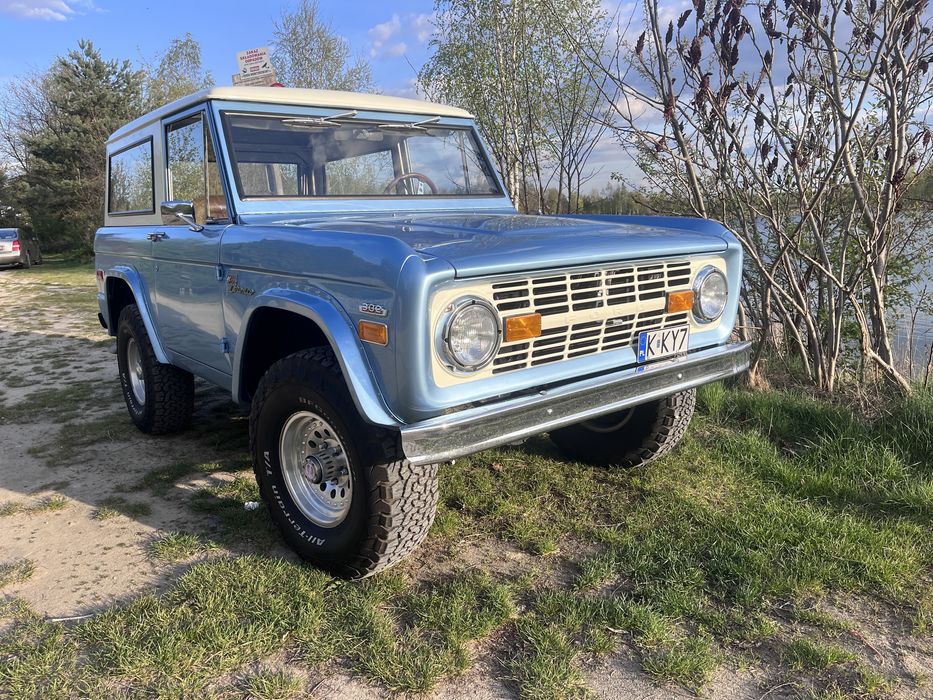 Ford Bronco v8 1971 5.0L