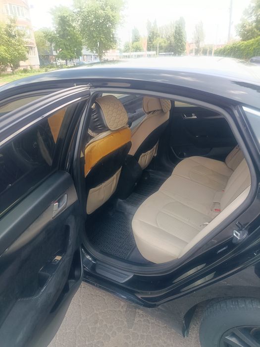 Продам автомобіль Hyundai Sonata