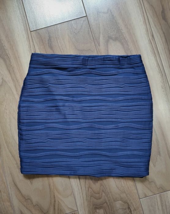 Krótka spódnica granatowa prążki rozmiar M / 38 / 10 gumka w pasie