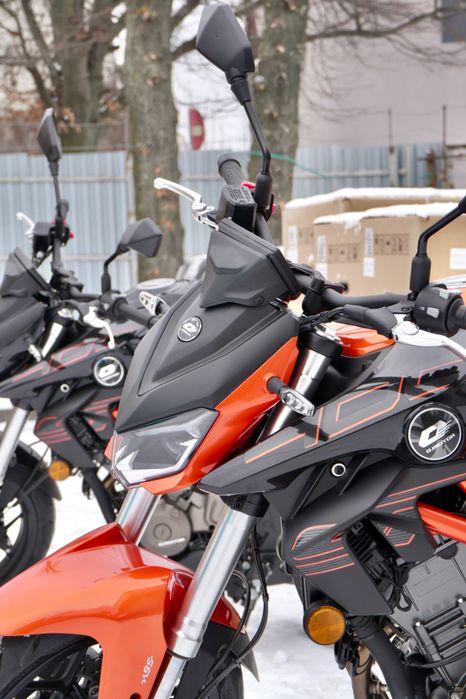Мотоцикл QJMOTOR SRK 400