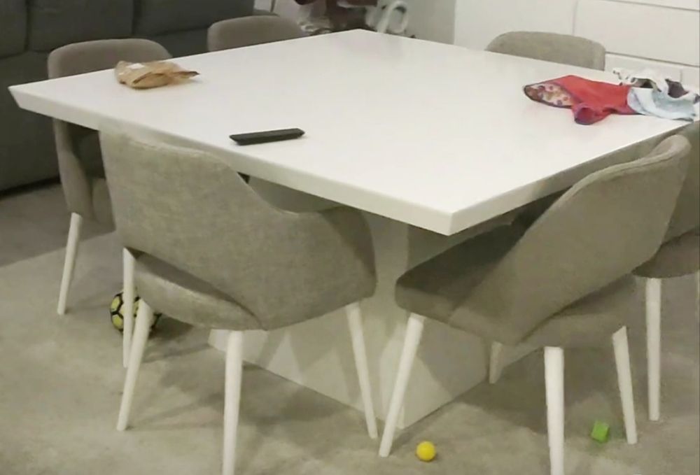 Mesa de jantar 150x150cm
