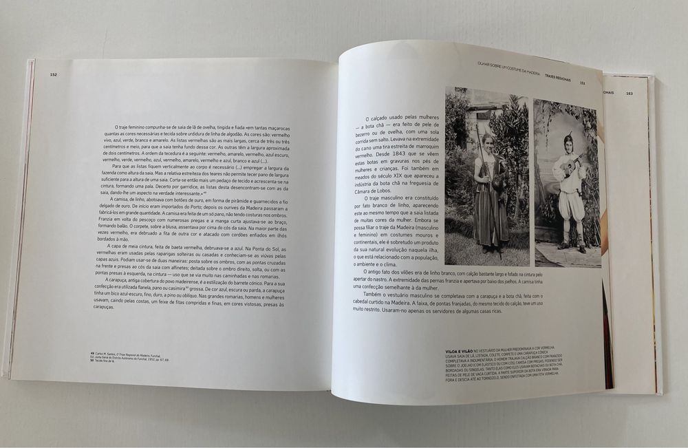 Livro “Trajes Regionais”, de Cristina L. Duarte (Livro CTT com Selos)