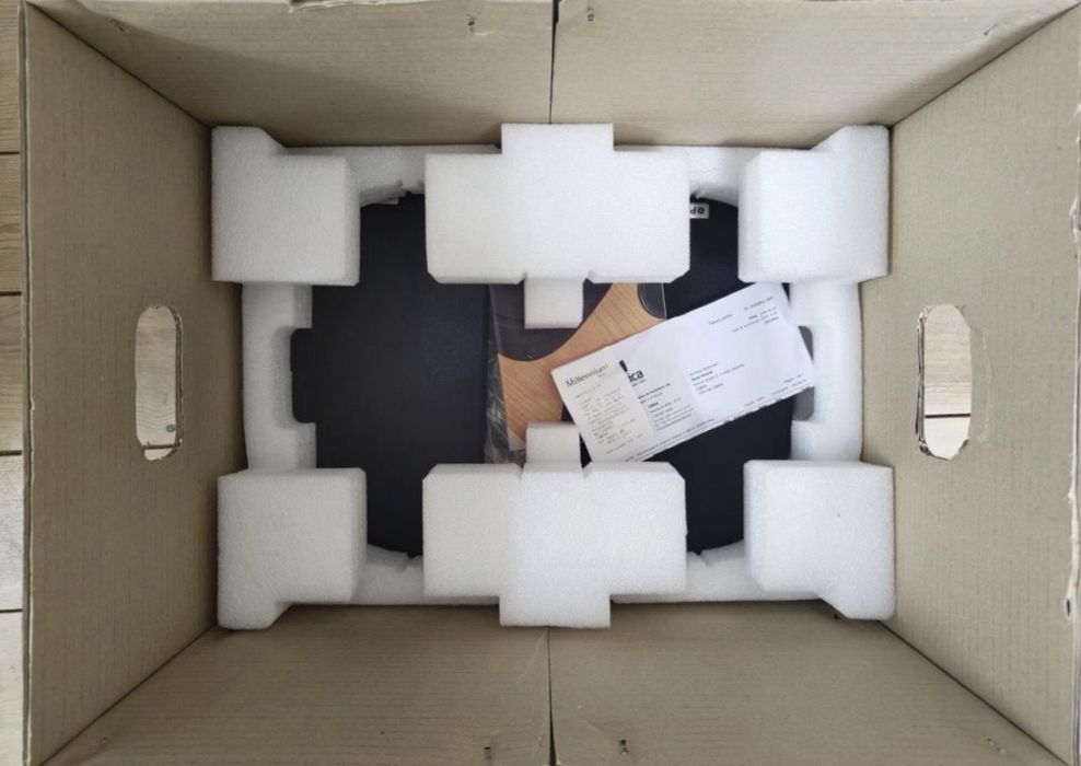 Colunas ProAc Response.
