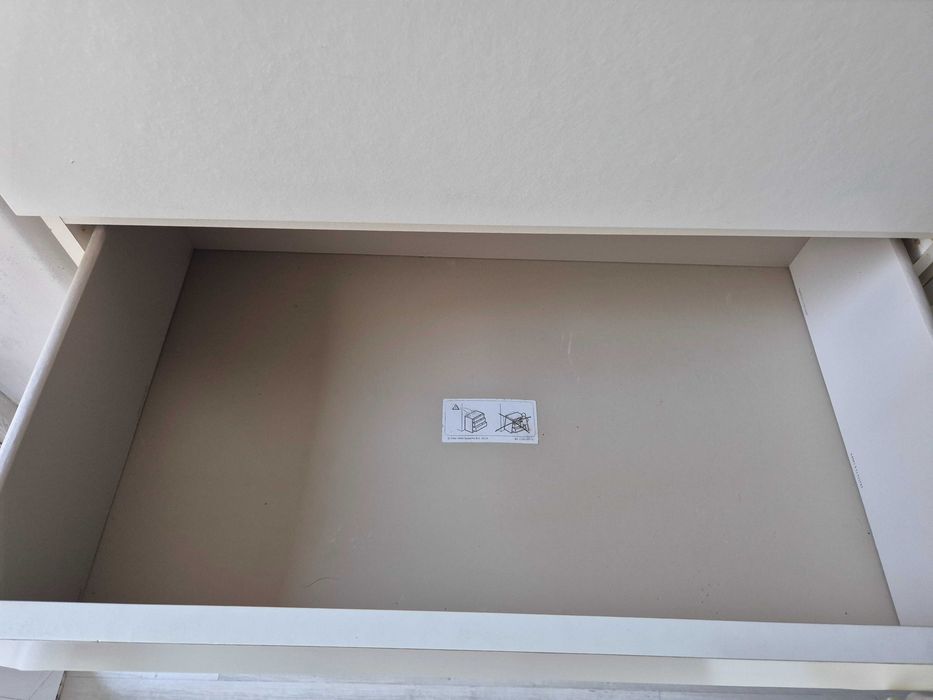 Comoda Malm ikea 4 gavetas