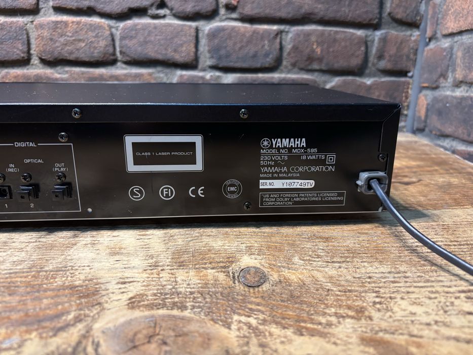 Odtwarzacz MiniDisc Yamaha MDX 595