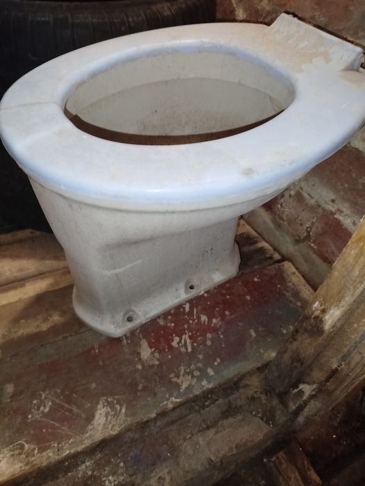 Унітаз будівельний