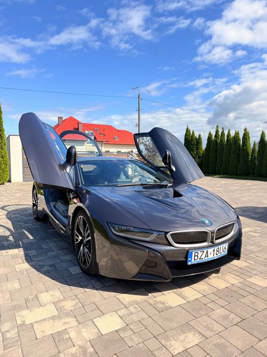 BMW i8