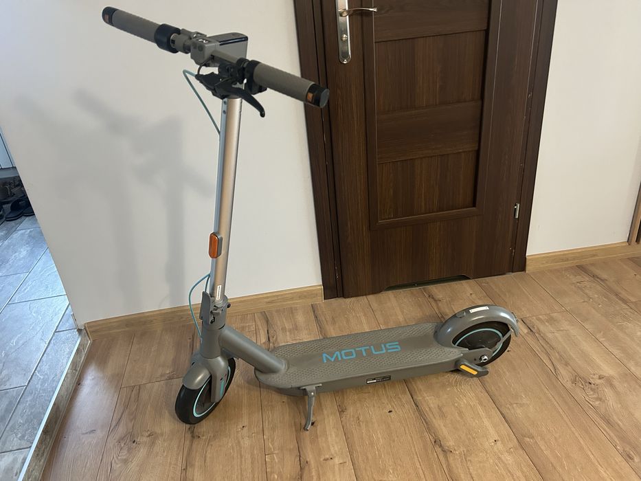 Hulajnoga elektryczna Motus scooty 10
