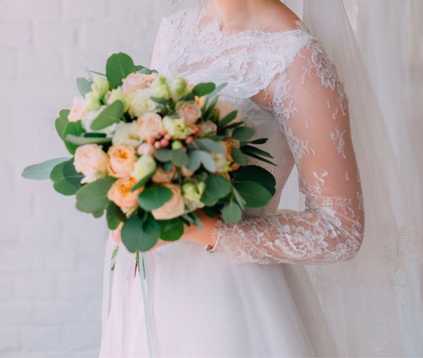 Весільна сукня А-силует