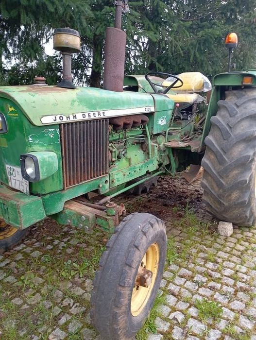 Trator jhon deere