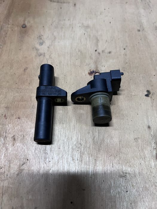 Датчик колінвала розпредвала Mercedes 2.2 2.7 cdi