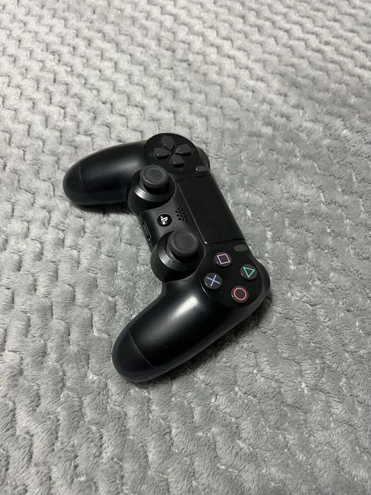 PS4 Slim 1TB com 1 comando