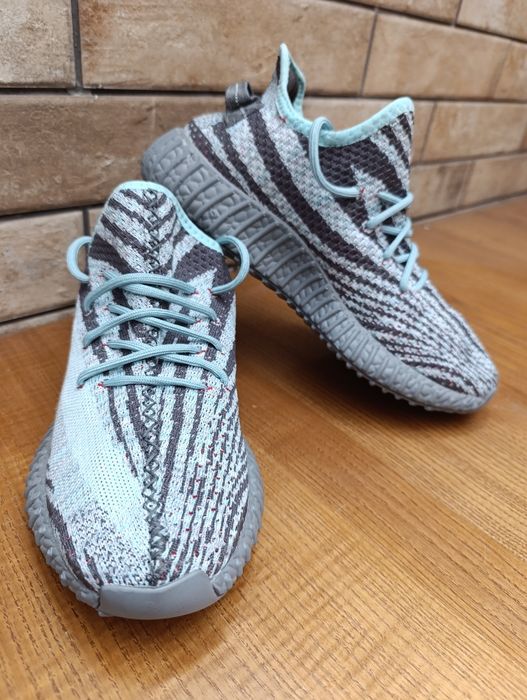 Кросівки жіночі Adidas