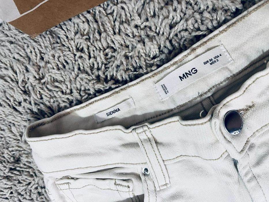 Mango s spodnie jeansowe kremowe flary jeansy