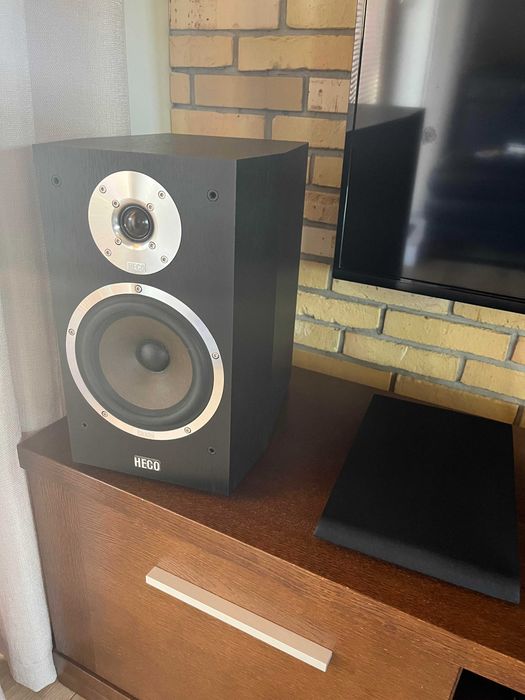 Monitory HECO Metas 300